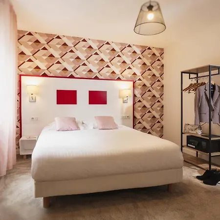 Du Musée 3* Granville