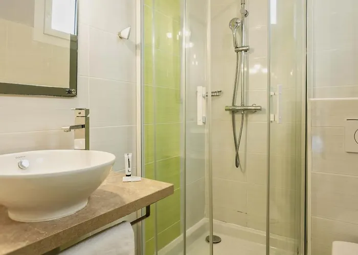 Отель Du Musee Гранвиль